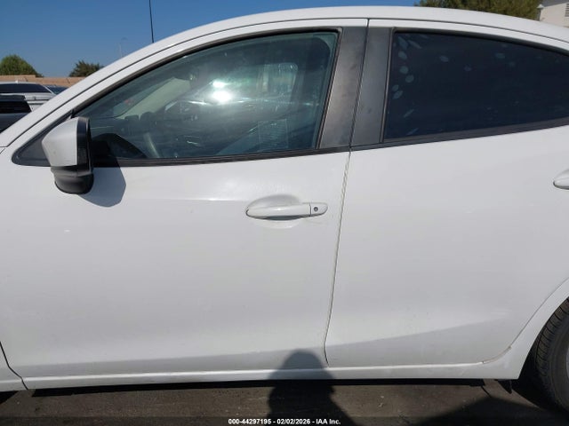 3MYDLBZV3GY118709 Scion IA