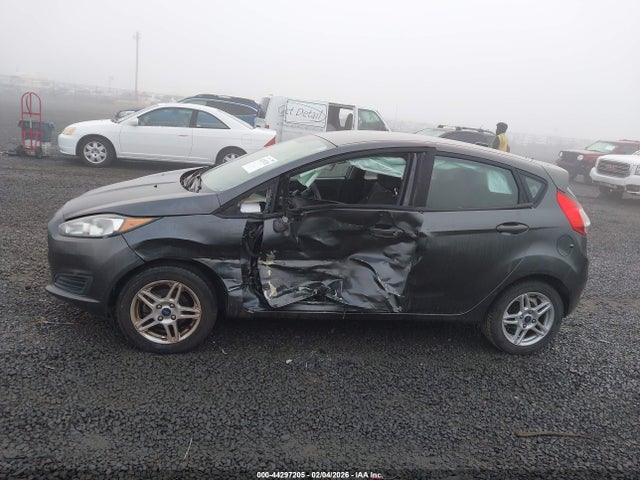 3FADP4EJ4JM127926 Ford FIESTA SE