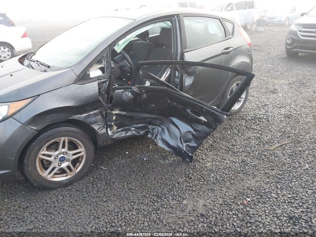 3FADP4EJ4JM127926 Ford FIESTA SE