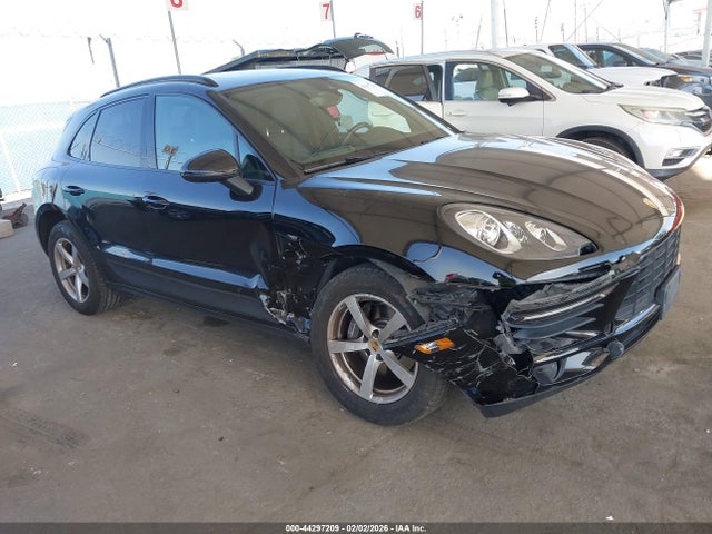 2018 PORSCHE MACAN WP1AA2A55JLB05882