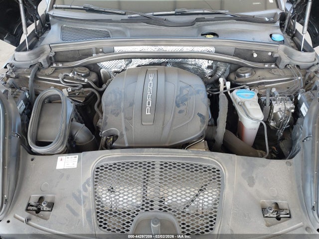 2018 PORSCHE MACAN WP1AA2A55JLB05882 Photo 9