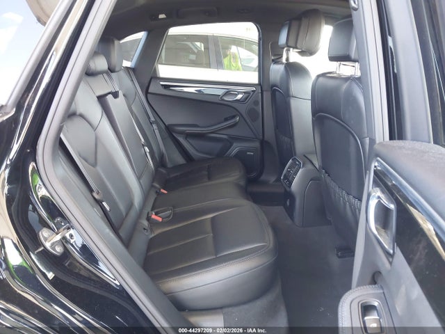 2018 PORSCHE MACAN WP1AA2A55JLB05882 Photo 7