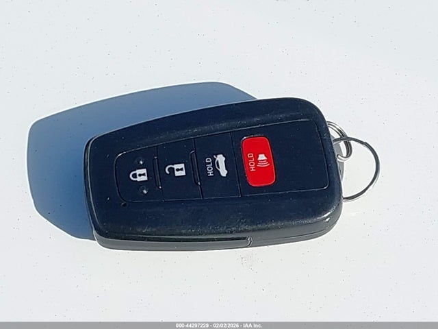 4T1B11HK3KU200508 Toyota CAMRY SE