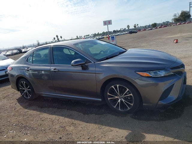 4T1B11HK3KU200508 Toyota CAMRY SE
