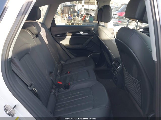 WA1BNAFY9K2056453 Audi Q5 45 Premium