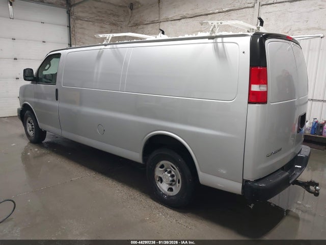 1GCZGHFP8J1341874 Chevrolet Express 3500 Work Van