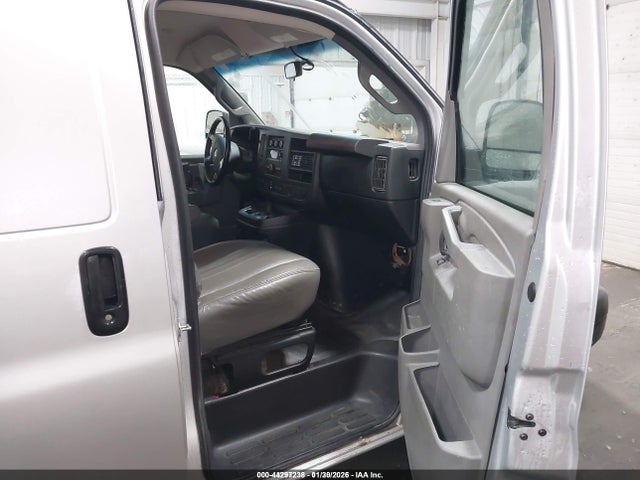 1GCZGHFP8J1341874 Chevrolet Express 3500 Work Van