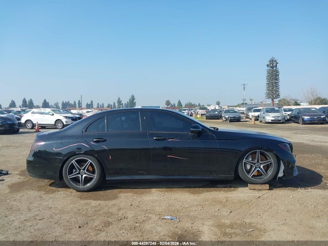 Mercedes-Benz E 300 2018 WDDZF4JB8JA358087 Image 14