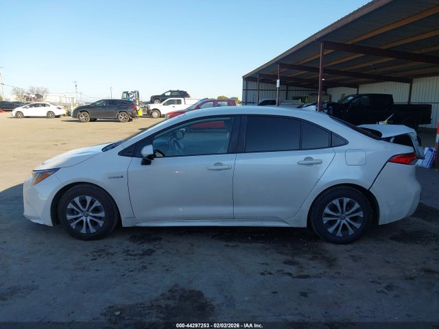 Toyota Corolla Hybrid Le 2021 JTDEAMDE0MJ000936 Image 14