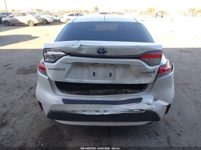 Toyota Corolla Hybrid Le 2021 JTDEAMDE0MJ000936 Image 16