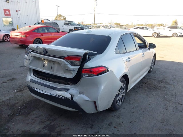 Toyota Corolla Hybrid Le 2021 JTDEAMDE0MJ000936 Image 4