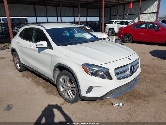 2017 MERCEDES-BENZ GLA 250 WDCTG4GBXHJ332020