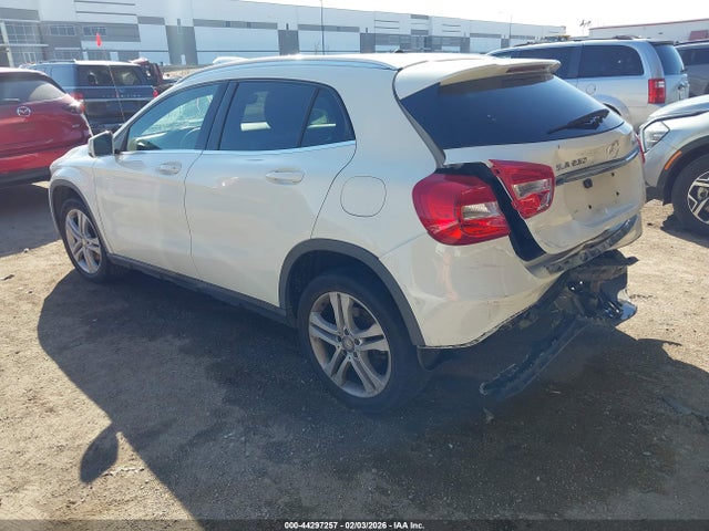 2017 MERCEDES-BENZ GLA 250 WDCTG4GBXHJ332020 Photo 2