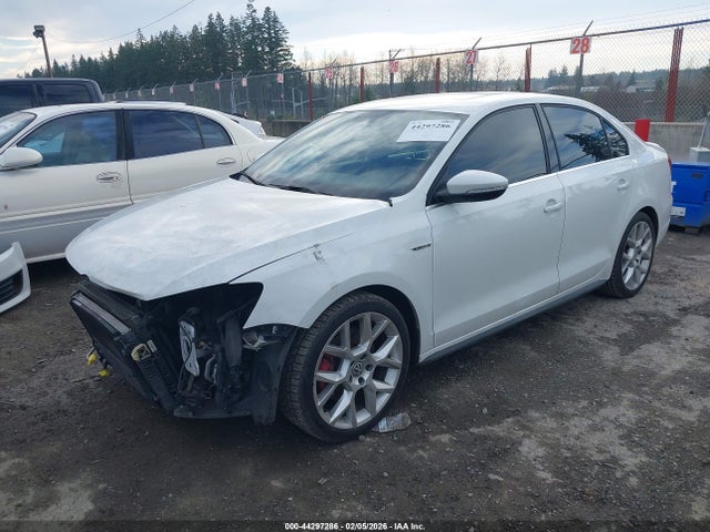 3VW5T7AJ2EM330186 Volkswagen Jetta Gli Edition 30 W/nav