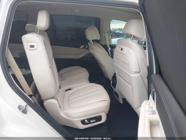 2020 BMW X7 5UXCX4C09L9B25687 Photo 7