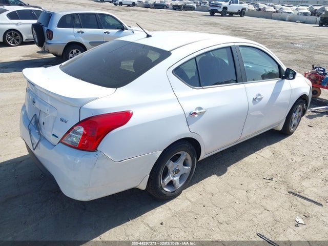 2015 NISSAN VERSA 3N1CN7AP1FL929938 Photo 3