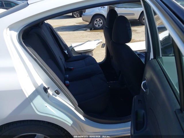 2015 NISSAN VERSA 3N1CN7AP1FL929938 Photo 7