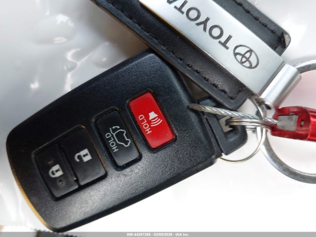JTMDJREV2JD180888 Toyota Rav4 Hybrid Limited