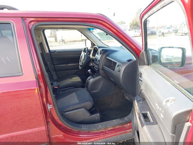 1C4NJRFB4GD646189 Jeep Patriot Latitude