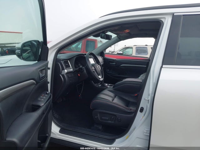 5TDJZRFH8KS563650 Toyota Highlander Se