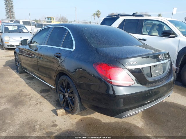 55SWF8DBXKU310825 Mercedes-Benz C 300