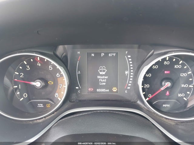 3C4NJCBB0JT461643 Jeep Compass Latitude Fwd