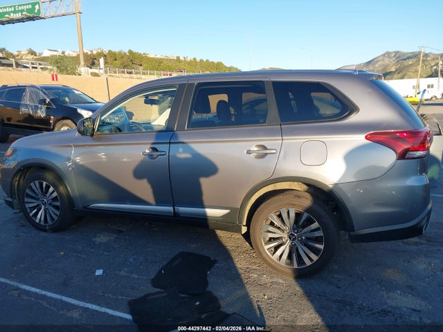 Mitsubishi Outlander Es 2019 JA4AD2A34KZ029765 Image 14