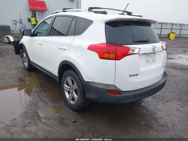 Toyota Rav4 Xle 2015 2T3RFREV2FW281429 Image 3
