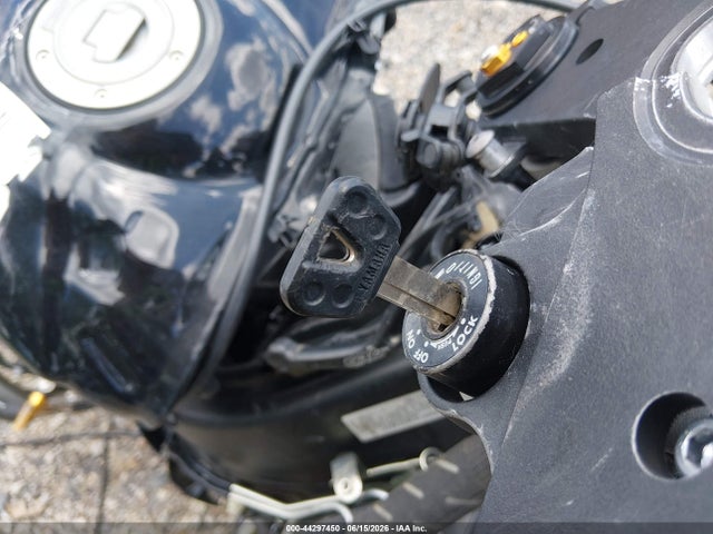 44297450 :رقم المزاد ، JYARJ28E5LA005446 vin ، 2020 Yamaha Yzfr6 مزاد بيع