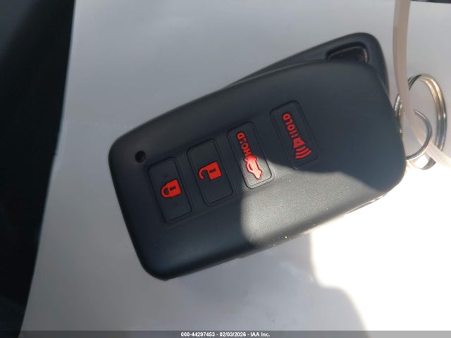 JTHBA1D21K5089881 Lexus IS 300