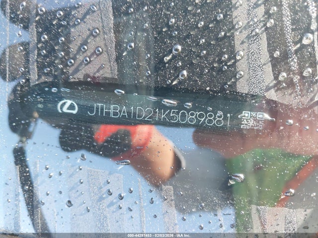 JTHBA1D21K5089881 Lexus IS 300
