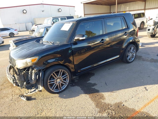 Scion XB 2014 JTLZE4FE8EJ054820 Image 2
