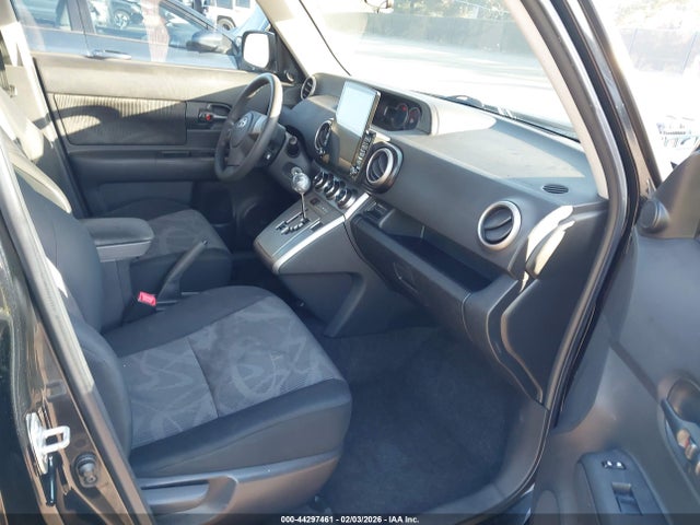 Scion XB 2014 JTLZE4FE8EJ054820 Image 5