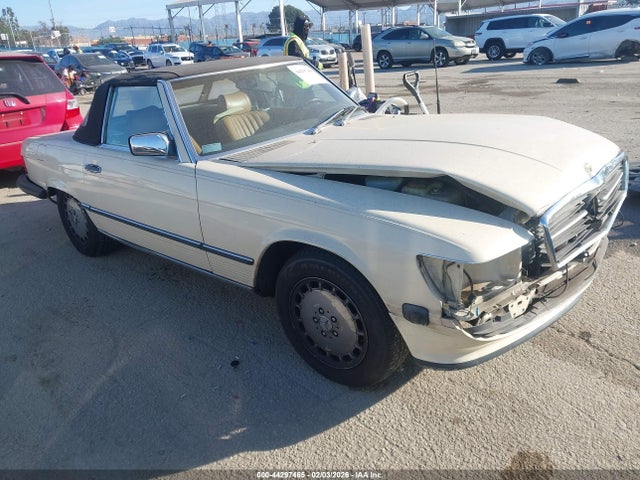 1986 MERCEDES-BENZ 560 WDBBA48D4GA049709