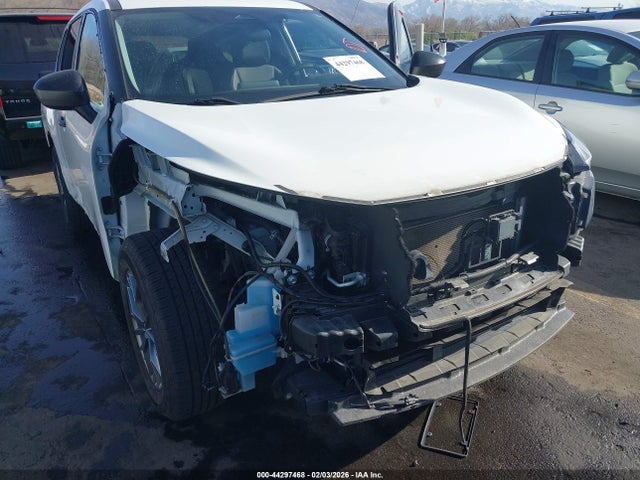 5N1AT3AB8MC711832 Nissan Rogue S Intelligent Awd