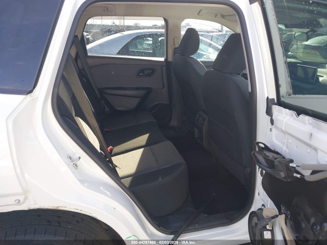 5N1AT3AB8MC711832 Nissan Rogue S Intelligent Awd