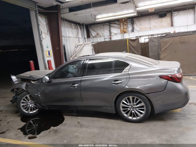 JN1EV7AP2JM352411 Infiniti Q50 3.0t Luxe