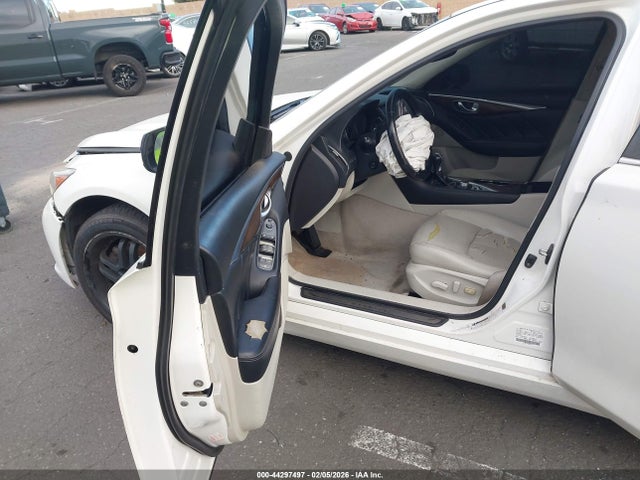 JN1BV7AP6EM675241 Infiniti Q50 Premium
