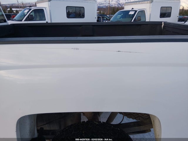 1GC1KUEG0HF205130 Chevrolet Silverado 2500hd Wt
