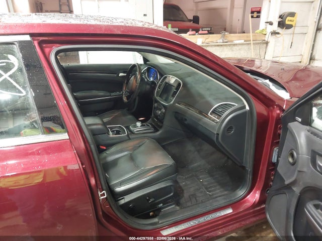 44297558 :رقم المزاد ، 2C3CCAKG6HH647650 vin ، 2017 Chrysler 300c Awd مزاد بيع