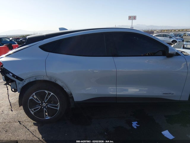 Ford Mustang Mach-e Select 2022 3FMTK1RM4NMA29049 Image 14