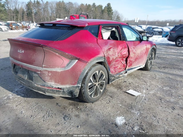 2022 KIA EV6 KNDC3DLC1N5037005 Photo 3