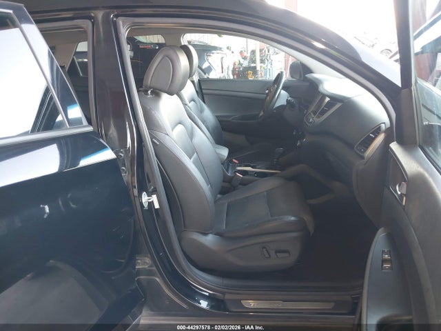 KM8J33A26GU044564 Hyundai Tucson Limited