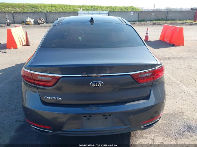 KNALC4J1XH5078302 KIA Cadenza Technology