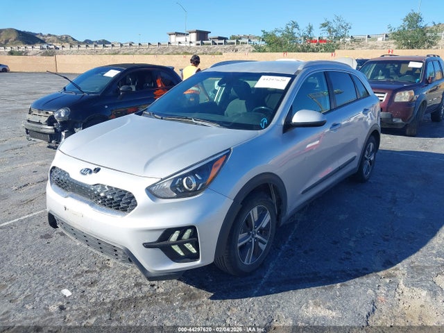 KIA Niro Lxs 2020 KNDCB3LC9L5375522 Image 2