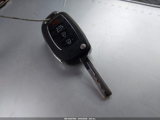 5XYZTDLB8HG440492 Hyundai Santa Fe Sport 2.4l
