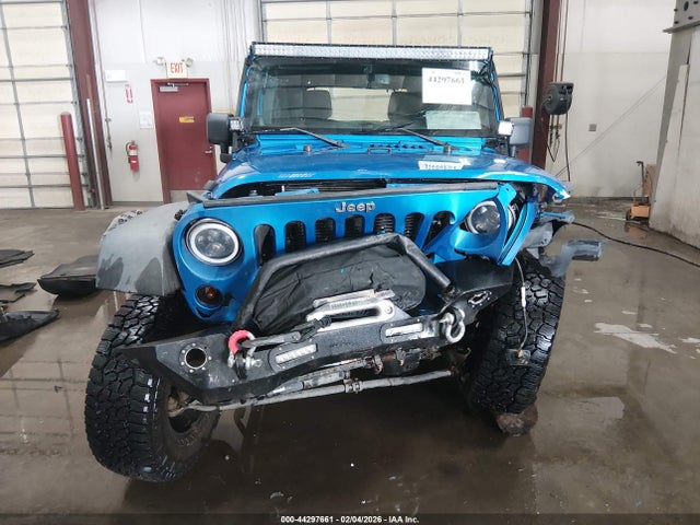 1C4HJWDG8EL200141 Jeep Wrangler Unlimited Sport