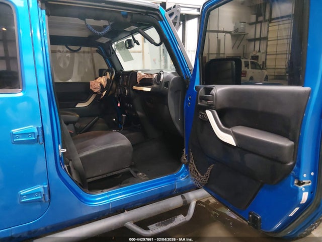 1C4HJWDG8EL200141 Jeep Wrangler Unlimited Sport