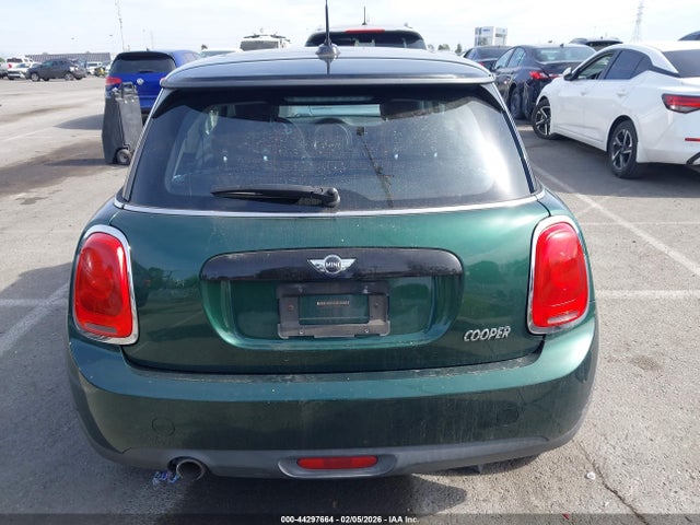WMWXP5C57G2D14659 Mini Hardtop Cooper