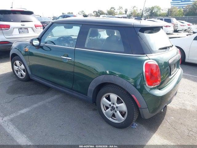 2016 MINI HARDTOP WMWXP5C57G2D14659 Photo 2